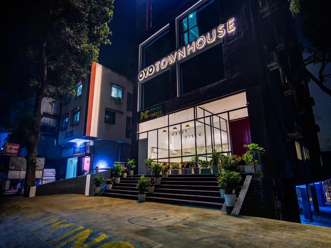Oyo Townhouse 59 Magarpatta Hotel 3*